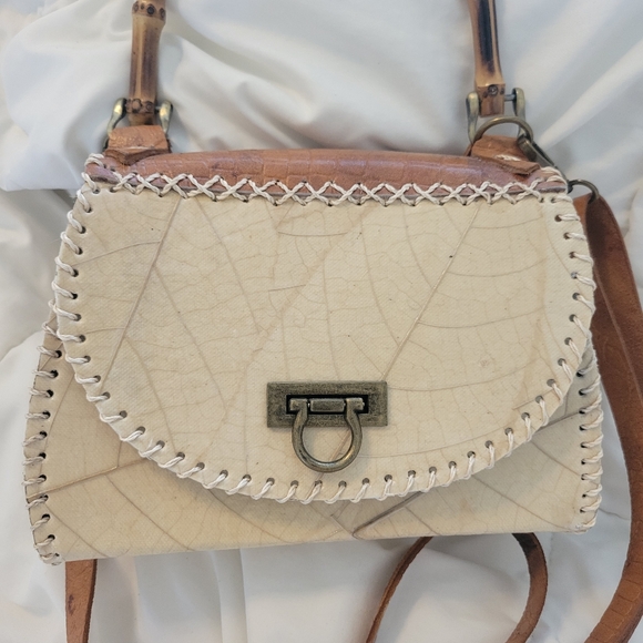 HANDMADE New Fossilized Cacao Leaves Bamboo Cream Brown Crossbody Bag Leather - Picture 2 of 12